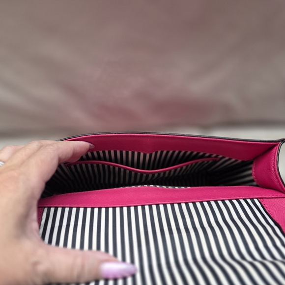 Kate Spade Vibrant Pink Shoulder Bag - Picture 4 of 9